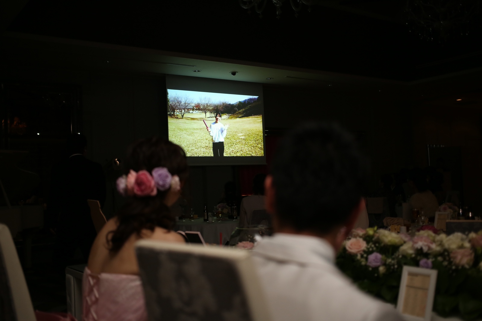 徳島市の結婚式場ブランアンジュの披露宴会場で上映したゲストの手作り余興ムービー